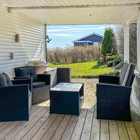 2 Bedroom Stunning In Roslev